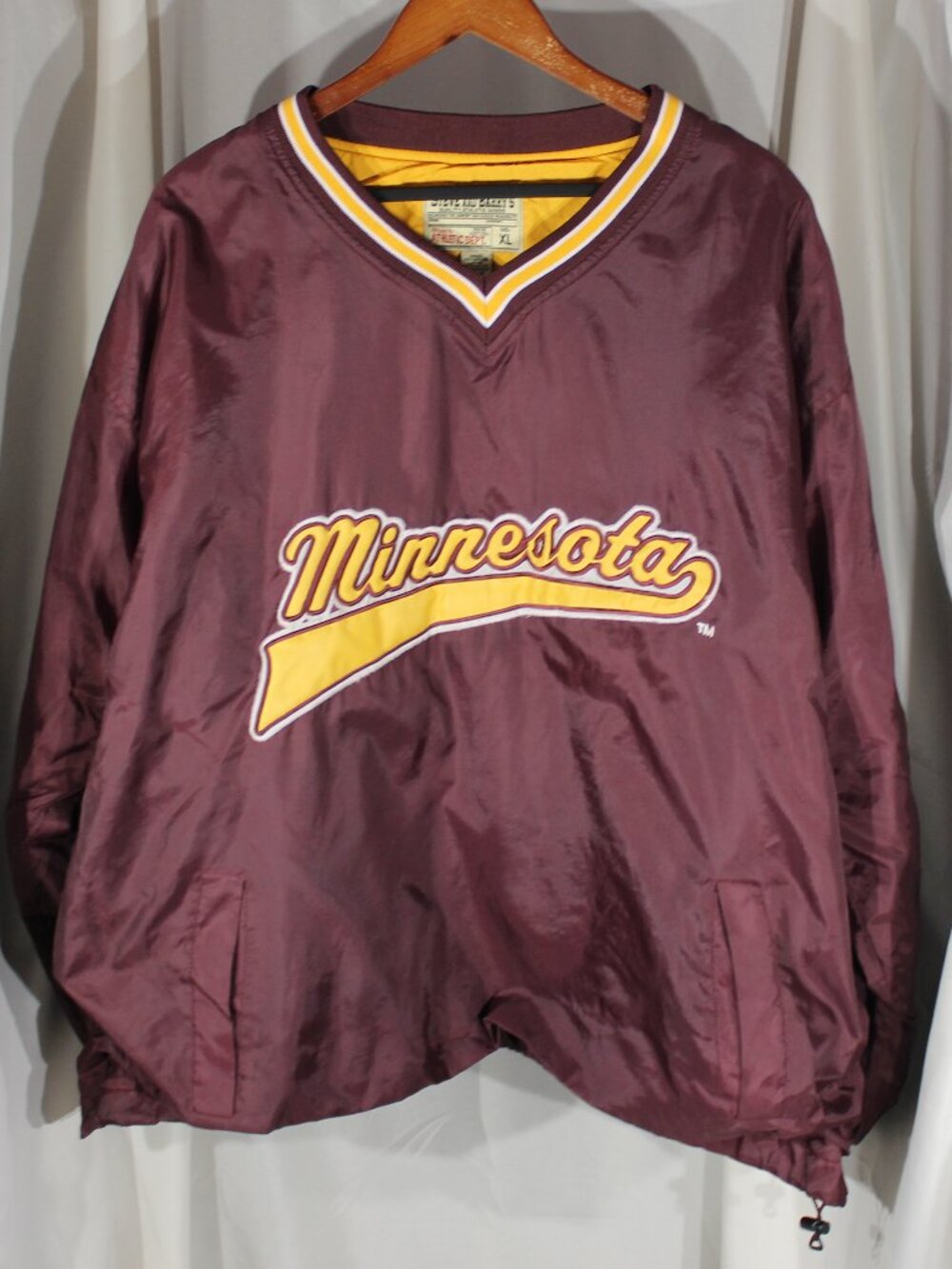 Steve & Barry's University of Minnesota Golden Gophers Windbreaker - Size XL